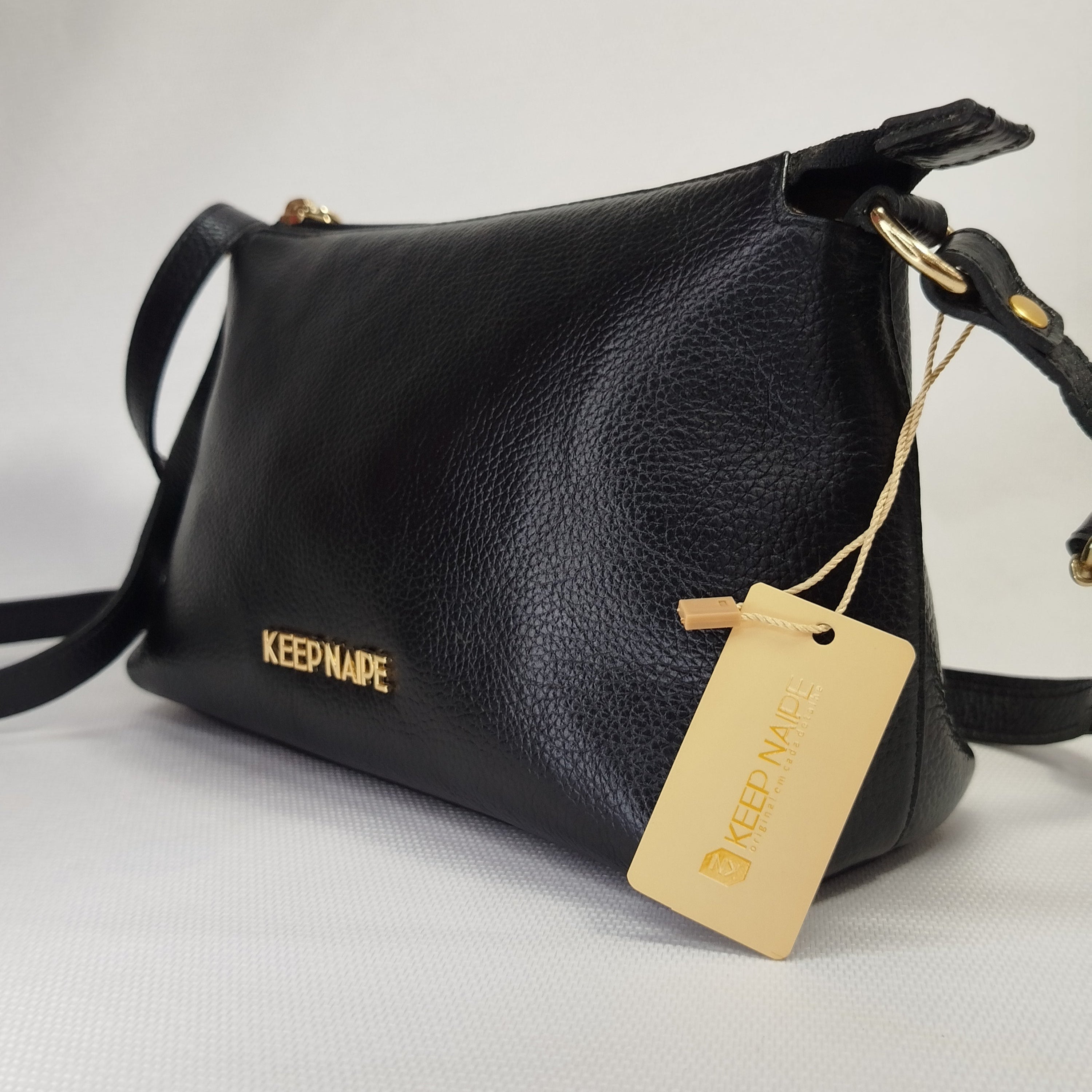 Bolsa Tiracolo Feminina em Couro Legítimo Preta Keep Naipe · #1733